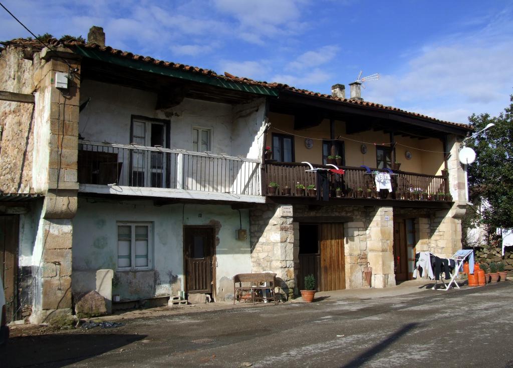 Foto de Argomilla de Cayon (Cantabria), España