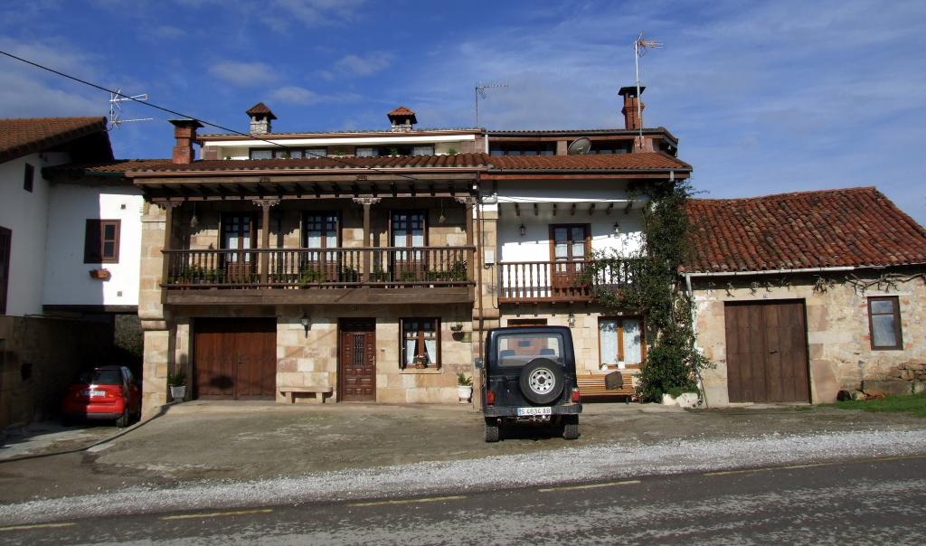 Foto de Argomilla de Cayon (Cantabria), España