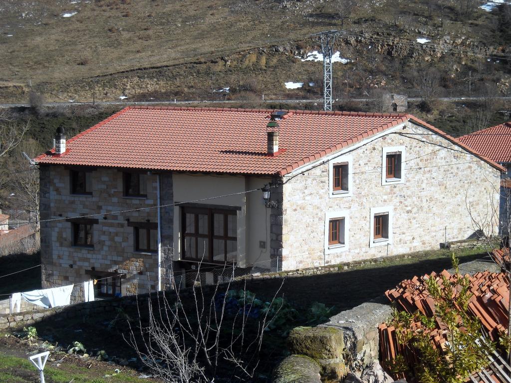 Foto de Cervatos (Cantabria), España