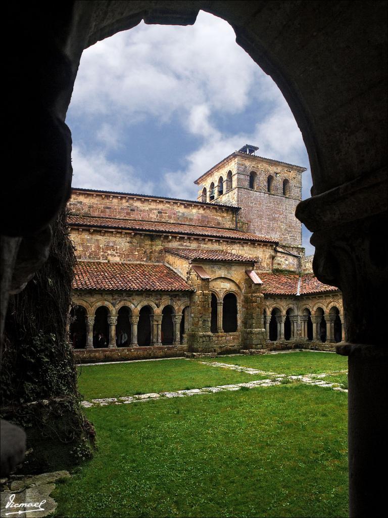 Foto de Santillana del Mar (Cantabria), España