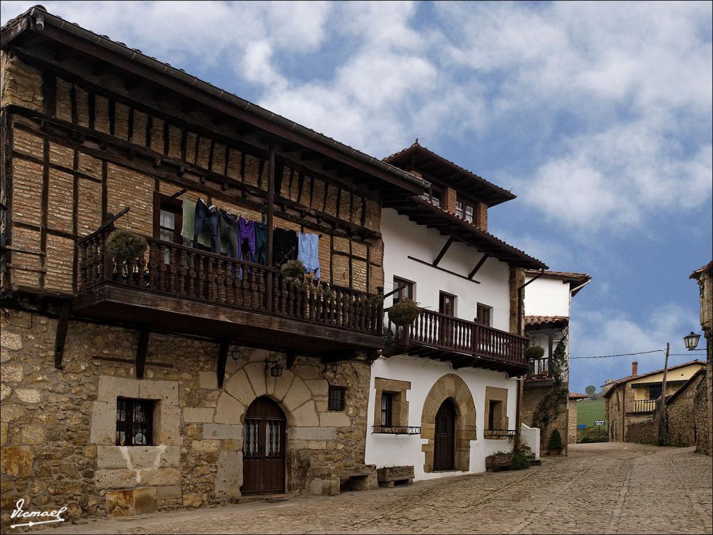 Foto de Santillana del Mar (Cantabria), España