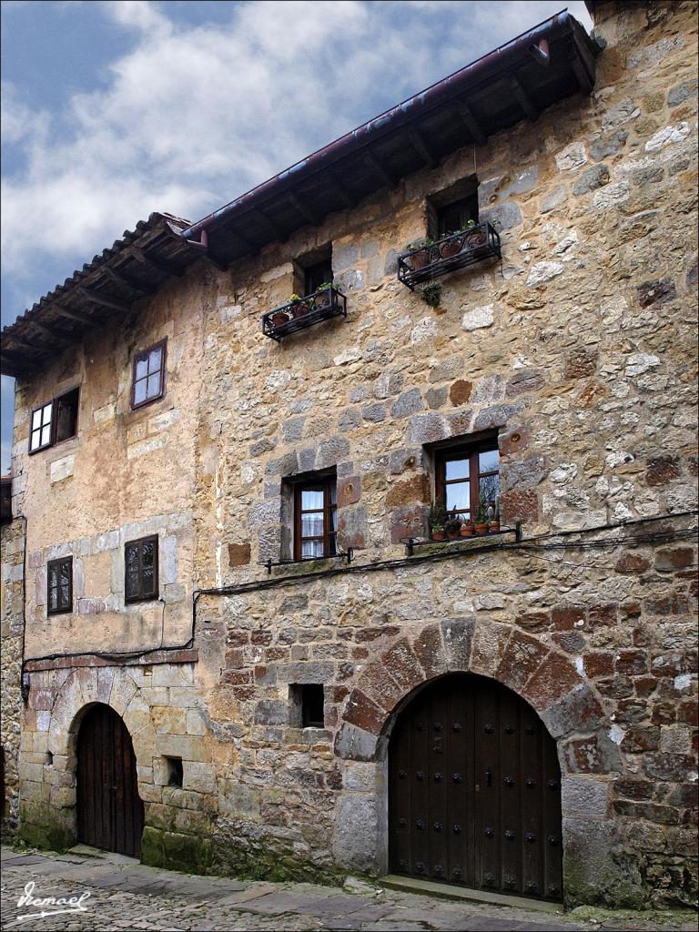 Foto de Santillana del Mar (Cantabria), España