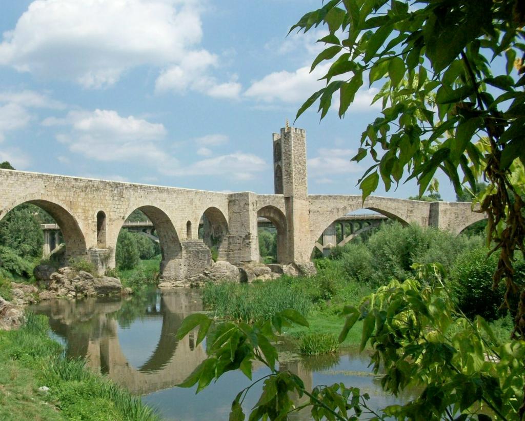 Foto de Besalúcom (Girona), España