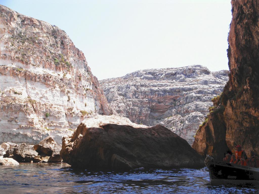 Foto de IL-Maqluba, Malta