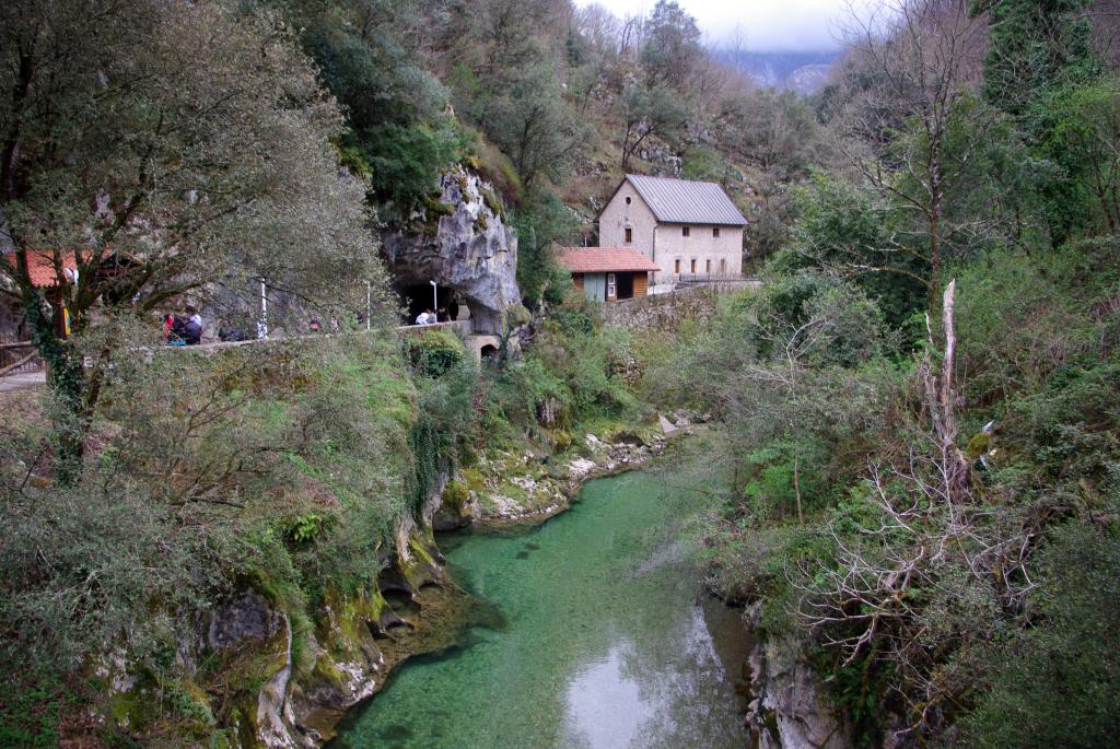 Foto de Arenas (Asturias), España