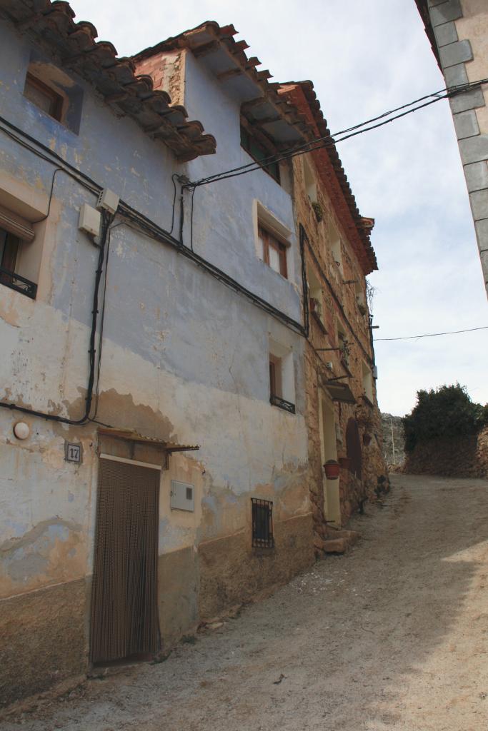 Foto de Las Cuevas de Cañart (Teruel), España