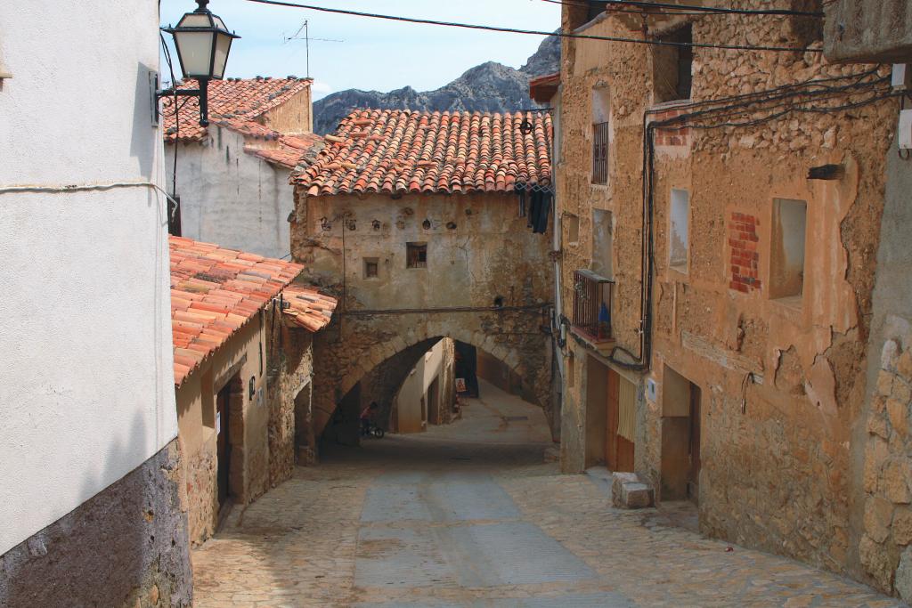 Foto de Las Cuevas de Cañart (Teruel), España