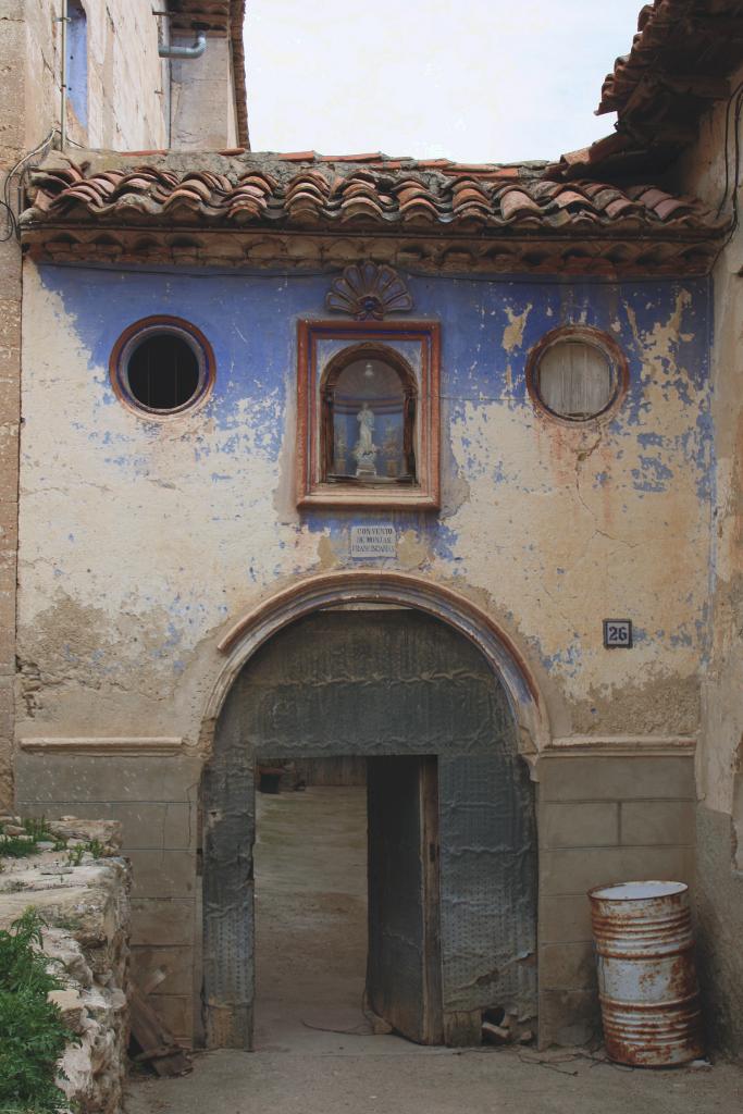 Foto de Las Cuevas de Cañart (Teruel), España