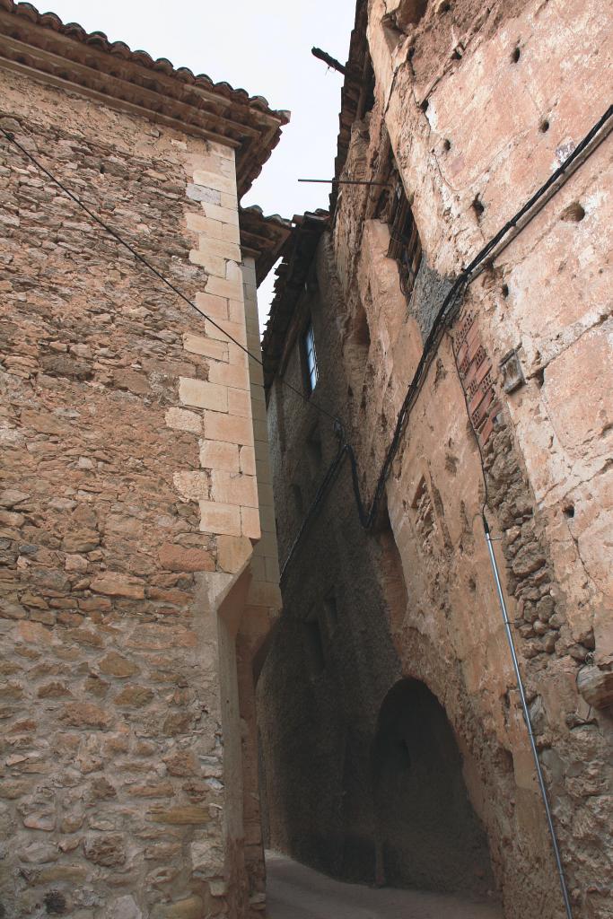 Foto de Las Cuevas de Cañart (Teruel), España