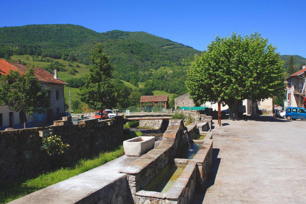 Foto de Arnave, Francia