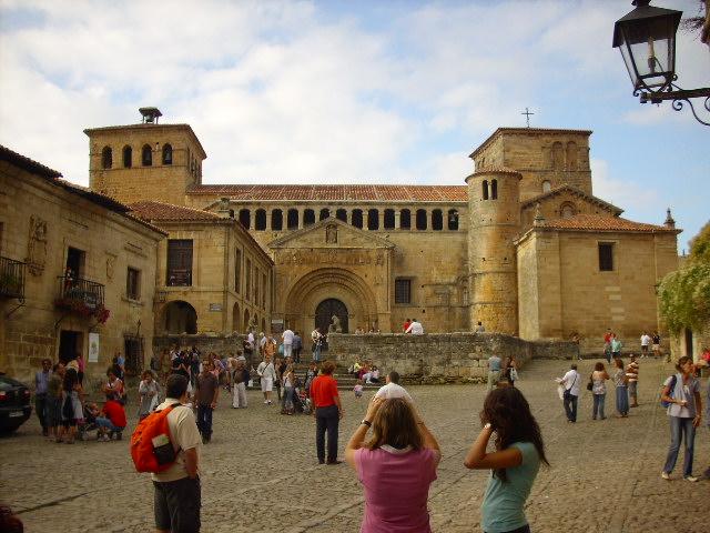 Foto de Santillana del Mar (Cantabria), España