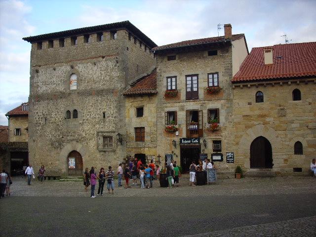 Foto de Santillana del Mar (Cantabria), España