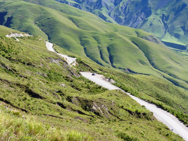 Foto: Cuesta del Obispo. - Cachi (Salta), Argentina