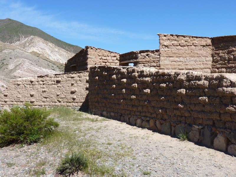 Foto: Ruinas preincaicas. - Cachi (Salta), Argentina