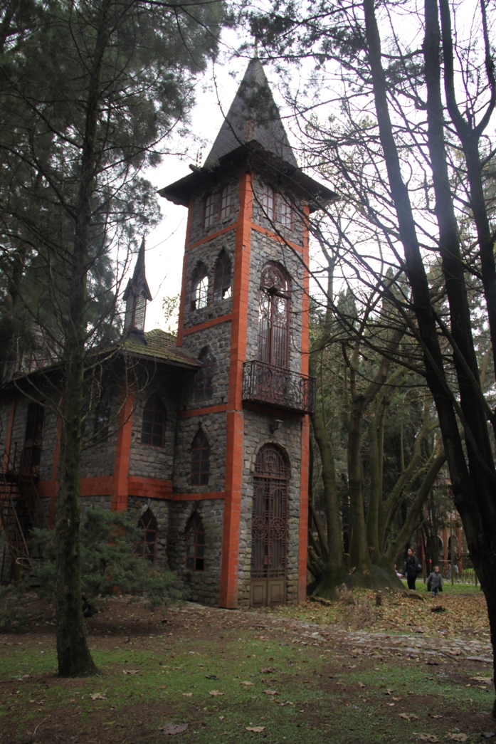 Foto: Campanópolis - González Catán (Buenos Aires), Argentina