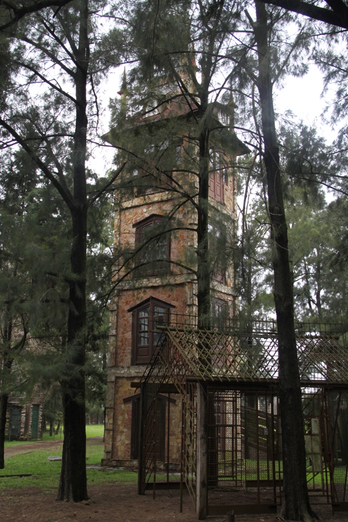 Foto: Campanópolis - González Catán (Buenos Aires), Argentina