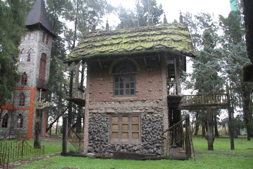 Foto: Campanópolis - González Catán (Buenos Aires), Argentina