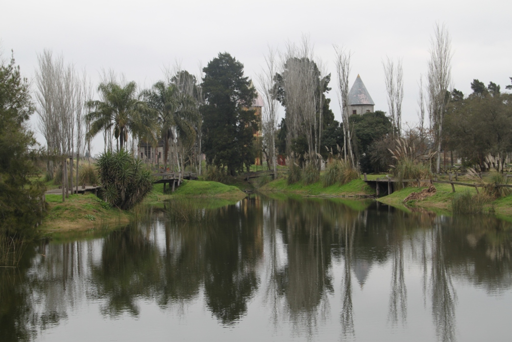 Foto: Campanópolis - González Catán (Buenos Aires), Argentina