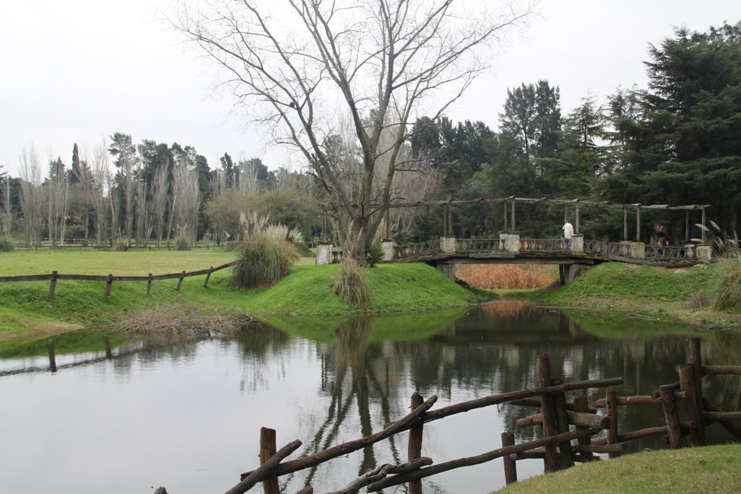 Foto: Campanópolis - González Catán (Buenos Aires), Argentina