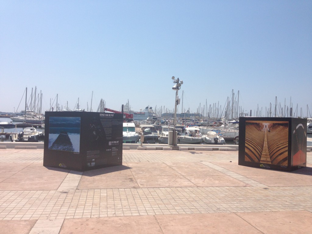 Foto: Fieras enjauladas - Cannes, Francia