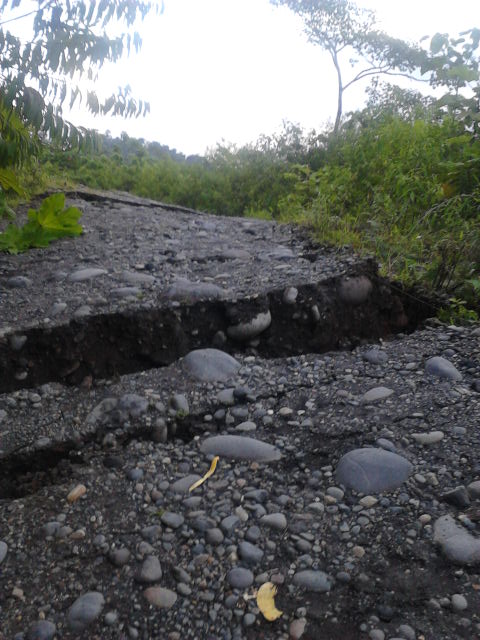 Foto: Hundimiento - Simòn Bolìvar (Peaz) (Pastaza), Ecuador