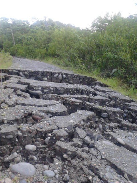 Foto: Hundimiento - Simòn Bolìvar (Peaz) (Pastaza), Ecuador