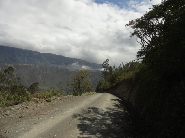 Foto: Camino nuevo - Bayushig (Chimborazo), Ecuador