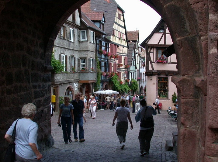 Foto de Noyers, Francia