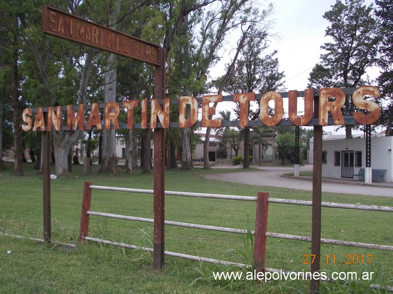 Foto: Estacion San Martin de Tours - Lopez (Santa Fe), Argentina