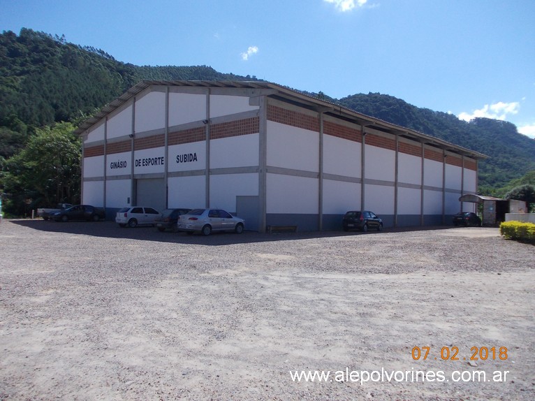 Foto: Gimnasio de Deportes de Subida - Subida (Santa Catarina), Brasil