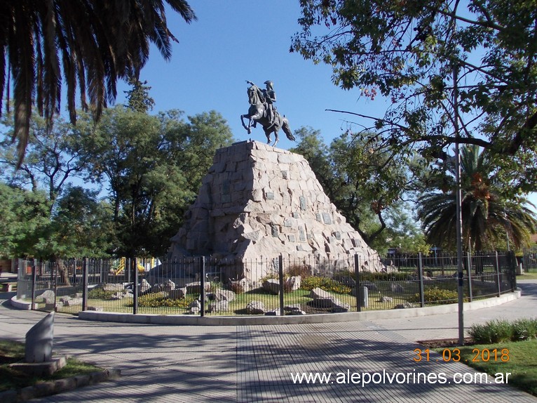 Foto: Plaza San Martin - Villa Mercedes (San Luis), Argentina