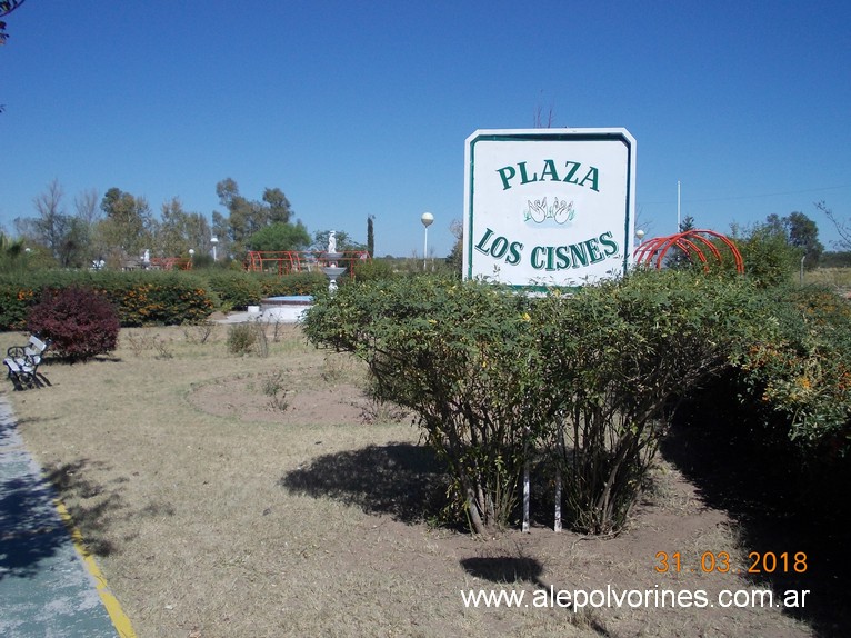 Foto: Plaza Los Cisnes - Alto Pelado (San Luis), Argentina