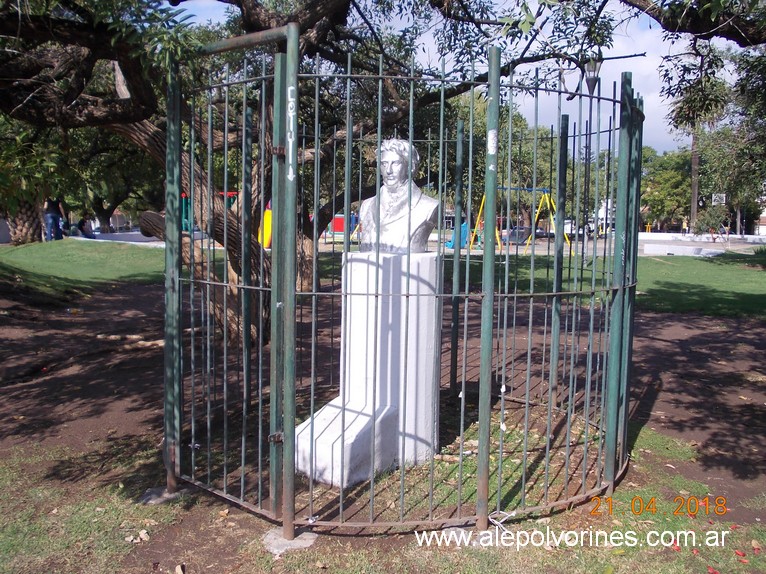 Foto: Plaza Mitre - Villa Ballester - Villa Ballester (Buenos Aires), Argentina