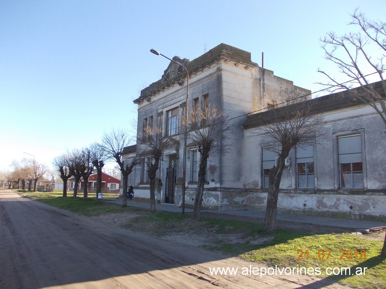 Foto: Escuela de Olascoaga - Olascoaga (Buenos Aires), Argentina