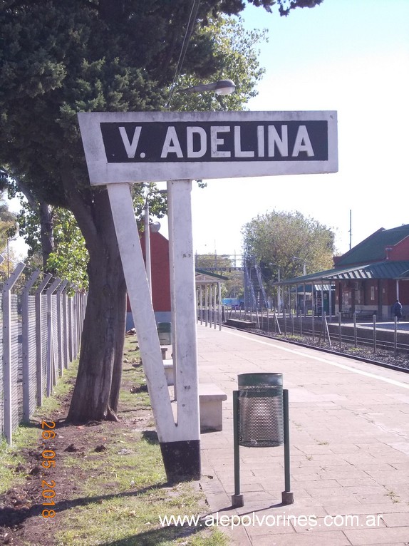 Foto: Estacion Villa Adelina - Villa Adelina (Buenos Aires), Argentina