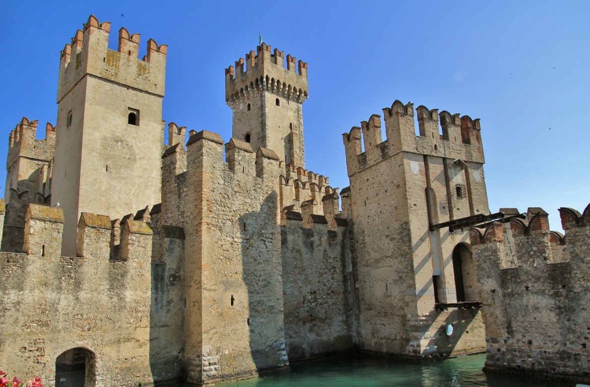 Foto: Rocca Scaligera - Sirmione (Lombardy), Italia