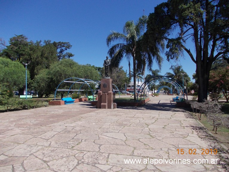 Foto: Plaza 25 de Mayo Corral de Bustos - Corral De Bustos (Córdoba), Argentina