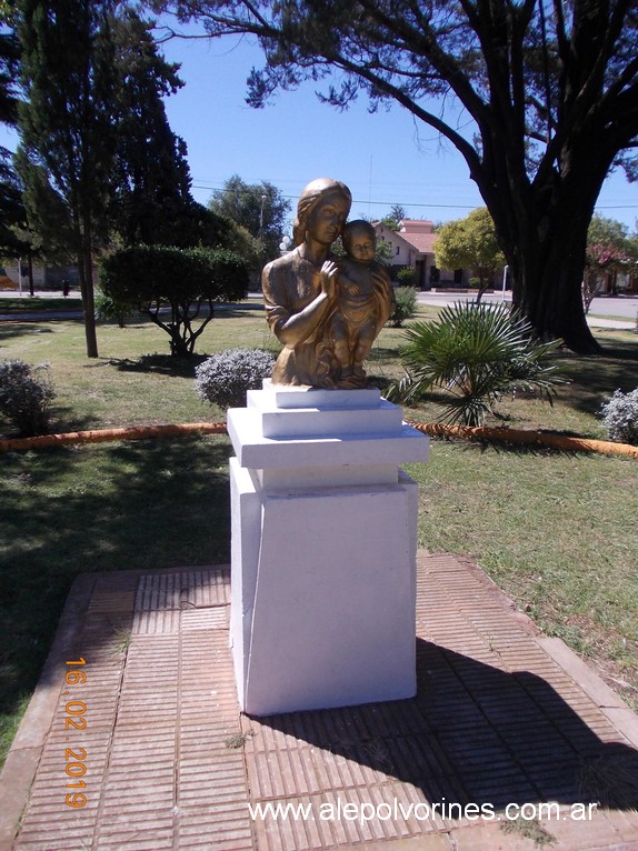 Foto: Monumento a la Madre en Colonia Baron - Colonia Baron (La Pampa), Argentina