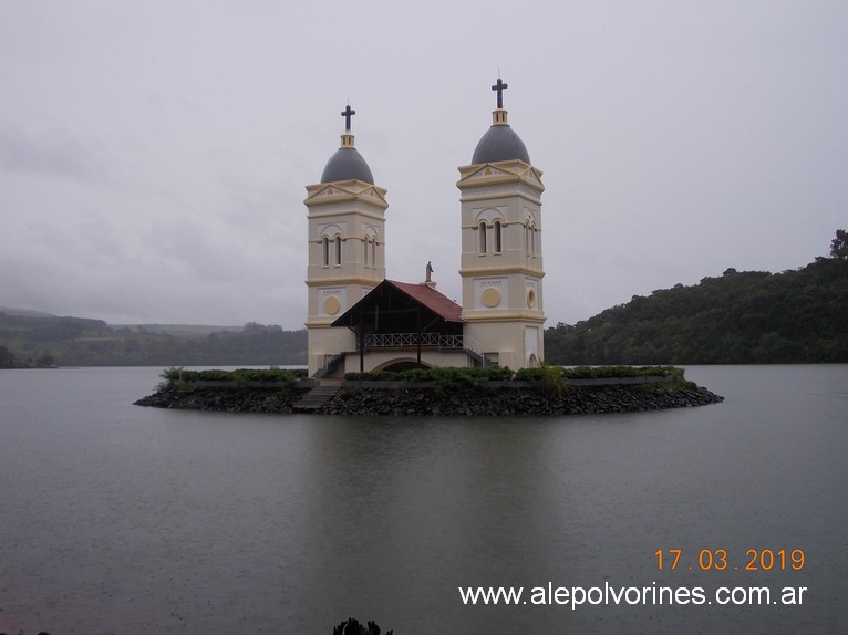 Foto: Iglesia sumergida de Itá - Ita (Santa Catarina), Brasil