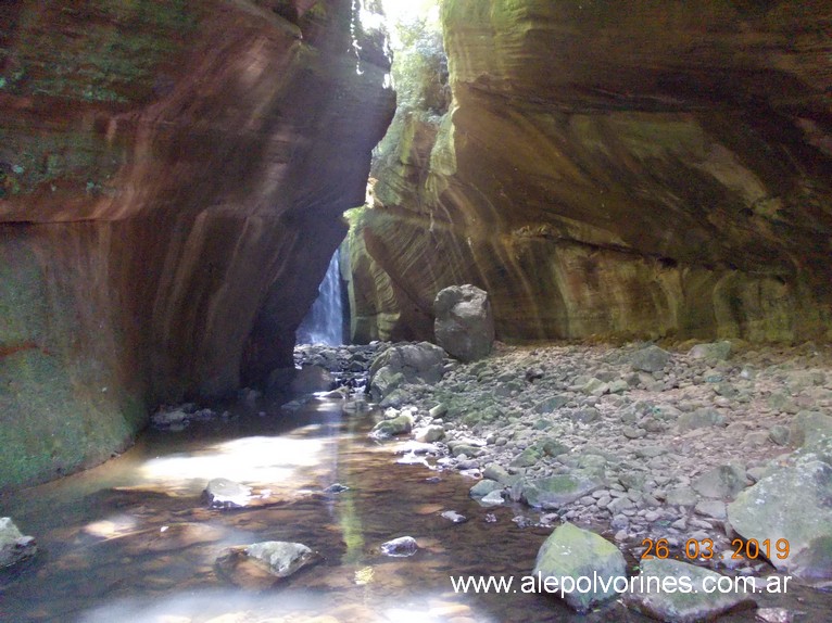 Foto: Cascata E Gruta Andorinhas - Riozinho BR - Rolante (Rio Grande do Sul), Brasil