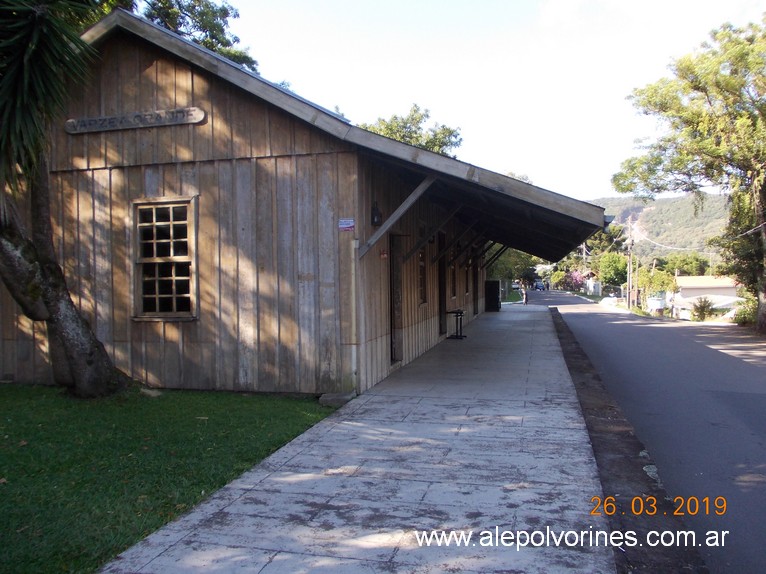 Foto: Estacion Varzea Grande BR - Varzea Grande (Rio Grande do Sul), Brasil