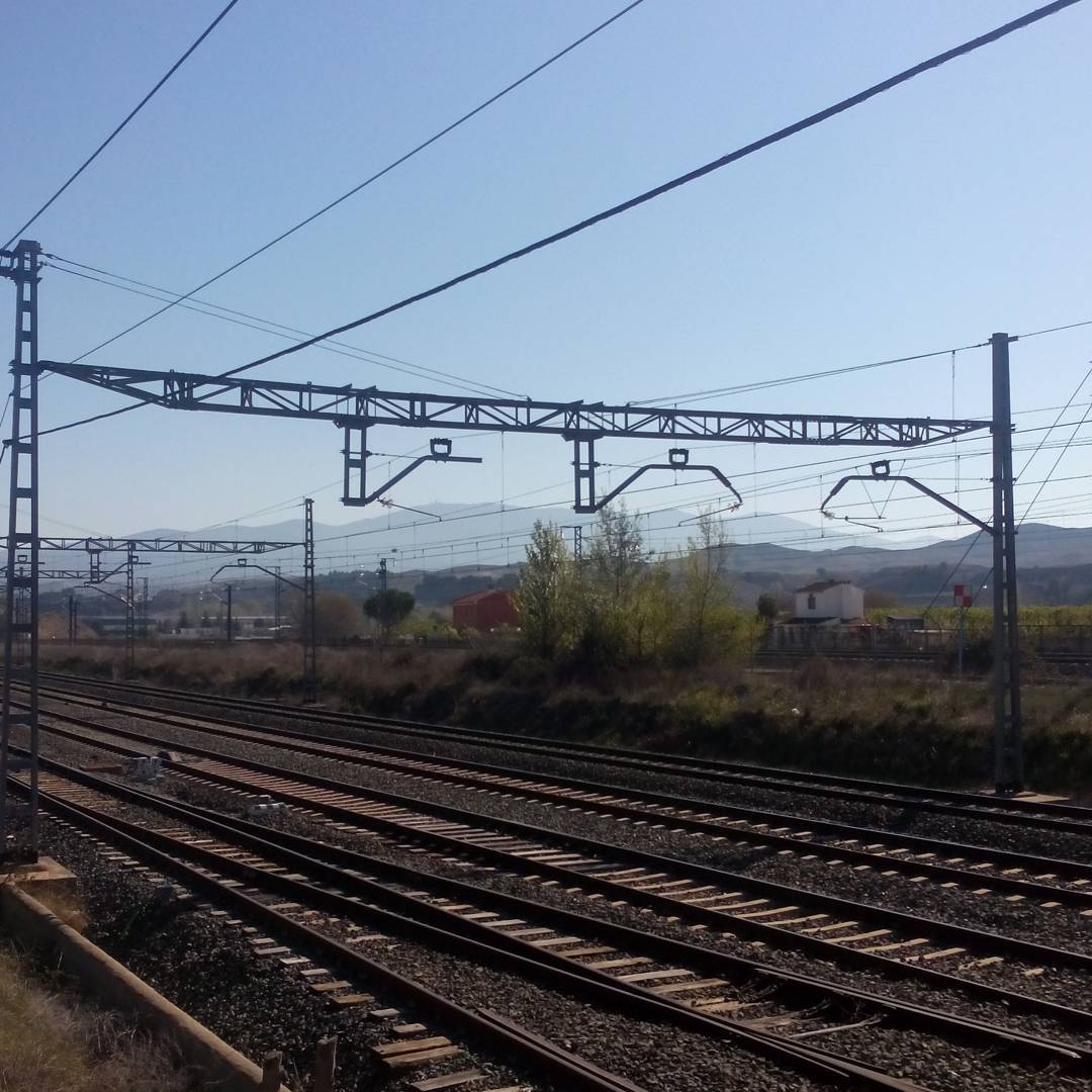 Foto: Vías dirección Zaragoza - Calatayud (Zaragoza), España