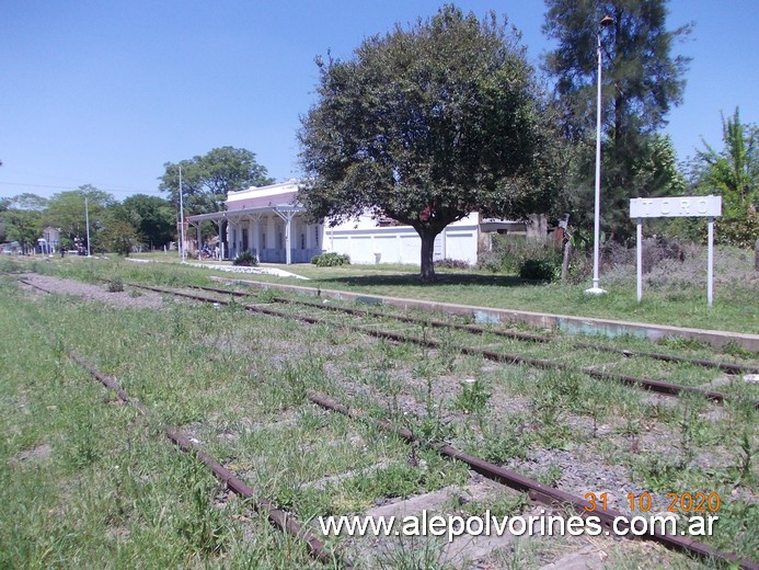 Foto: Estacion Toro - Presidente Derqui (Buenos Aires), Argentina