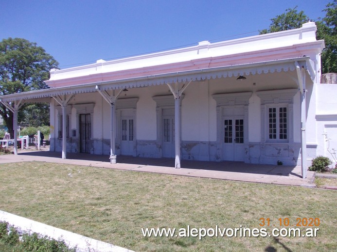 Foto: Estacion Toro - Presidente Derqui (Buenos Aires), Argentina