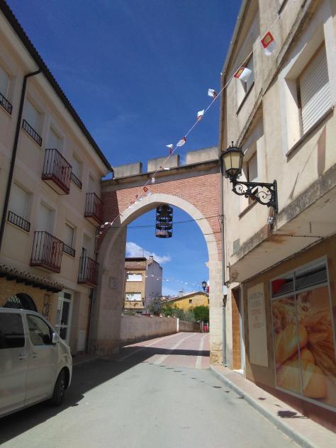 Foto: Arco de la Puerta del Sol - Buendía (Guadalajara), España