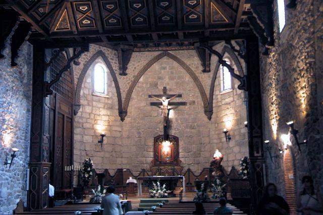 Foto: Interior de la iglesia - Buitrago de Lozoya (Madrid), España