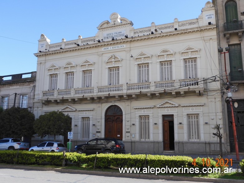 Foto: Tres Arroyos - Sociedad Italiana - Tres Arroyos (Buenos Aires), Argentina