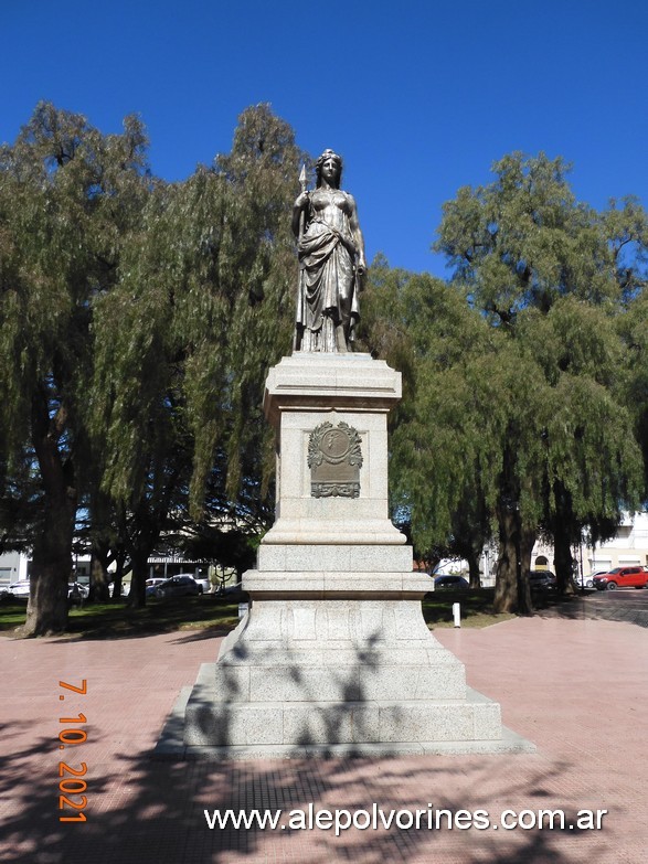 Foto: Carmen de Patagones - Plaza 7 de Marzo - Carmen de Patagones (Buenos Aires), Argentina