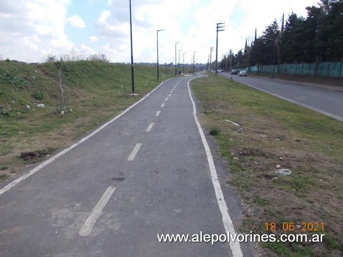 Foto: Grand Bourg - Ciclovia Campo La Juanita - Grand Bourg (Buenos Aires), Argentina