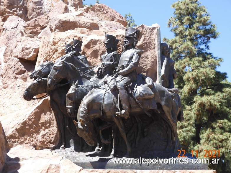 Foto: Mendoza - Cerro de la Gloria - Mendoza, Argentina